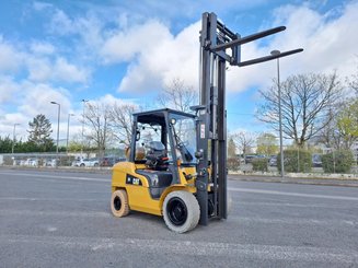 Empilhador de contrapeso 4 rodas Caterpillar GP35 NTD