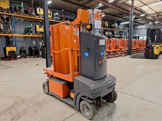 Plataforma com mastro vertical JLG TOUCAN DUO