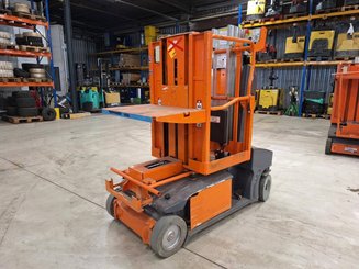 Plataforma com mastro vertical JLG TOUCAN DUO