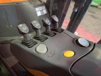 Empilhador retráctil Crown ESR5260-1.4 - 20