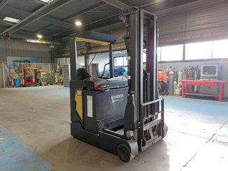 Empilhador retráctil Caterpillar NR16N2