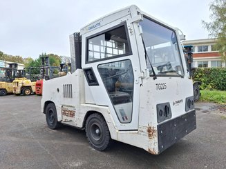 Trator de reboque Charlatte TG225