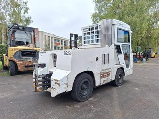 Trator de reboque Charlatte TG225