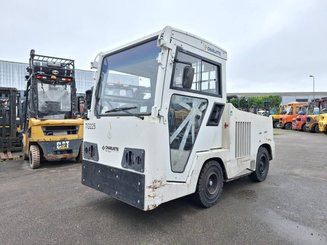 Trator de reboque Charlatte TG225