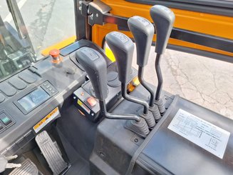 Carreta elevadora todo terreno Hangcha TT30i-4 (CPD30-XY2GC-RT4) 