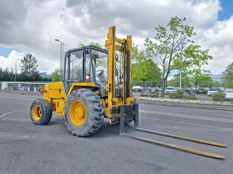 Carreta elevadora todo terreno JCB 930-2 - 1