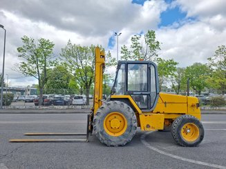 Carreta elevadora todo terreno JCB 930-2 - 4