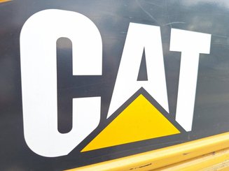Empilhador de contrapeso 4 rodas Caterpillar GP20NT