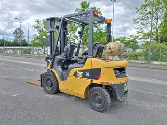 Empilhador de contrapeso 4 rodas Caterpillar GP20NT