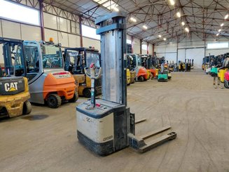 Levantador com braços circundantes Crown WS2300 1.8