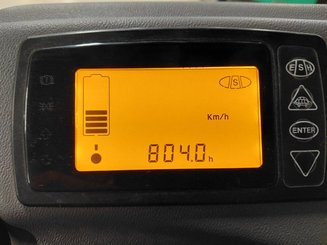 Empilhador retráctil OMG NEOS16 SE