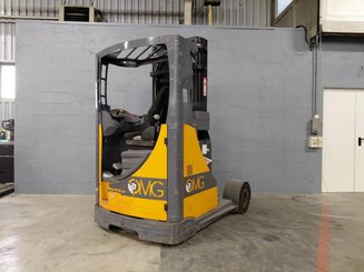 Empilhador retráctil OMG NEOS16 SE