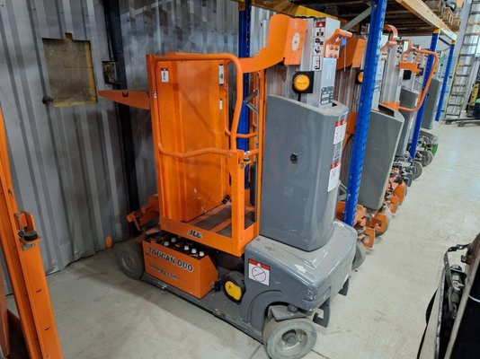 Plataforma com mastro vertical JLG TOUCAN DUO - 1