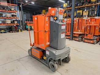 Plataforma com mastro vertical JLG TOUCAN DUO
