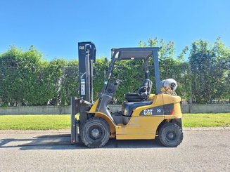 Empilhador de contrapeso 4 rodas Caterpillar GP20NT - 2
