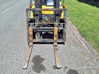 Empilhador de contrapeso 4 rodas Caterpillar GP20NT - 12