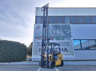 Empilhador de contrapeso 4 rodas Caterpillar GP30NT