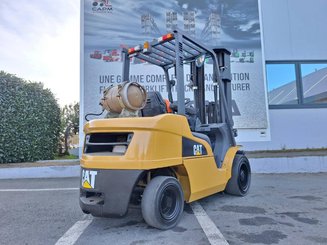 Empilhador de contrapeso 4 rodas Caterpillar GP30NT