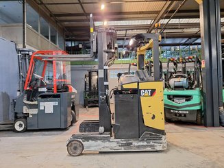 Empilhador retráctil Caterpillar NR20NH