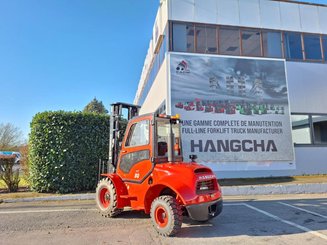 Carreta elevadora todo terreno Hangcha TT30-2