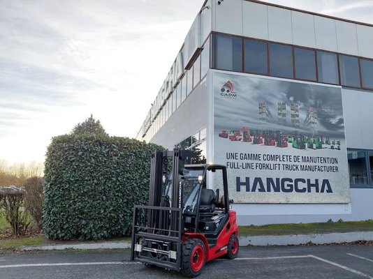 Empilhador de contrapeso 4 rodas Hangcha XF35G-2 (CPYD35-X2H21F1) - 1