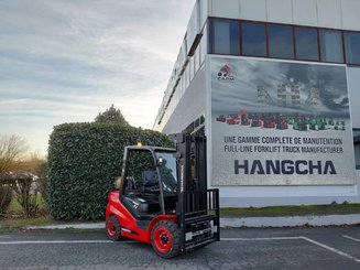 Empilhador de contrapeso 4 rodas Hangcha XF35G-2 (CPYD35-X2H21F1) - 1