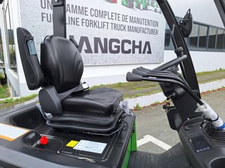 Empilhador de contrapeso 4 rodas Hangcha AE20Ci - 12