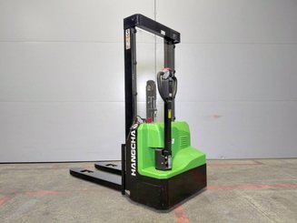 Stacker com condutor a pé Hangcha CDD12-A2MC2-ISZ