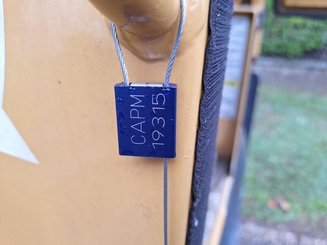 Empilhador retráctil de 4 direcções Combilift C8000-15