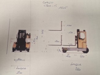 Empilhador retráctil de 4 direcções Combilift C8000-15