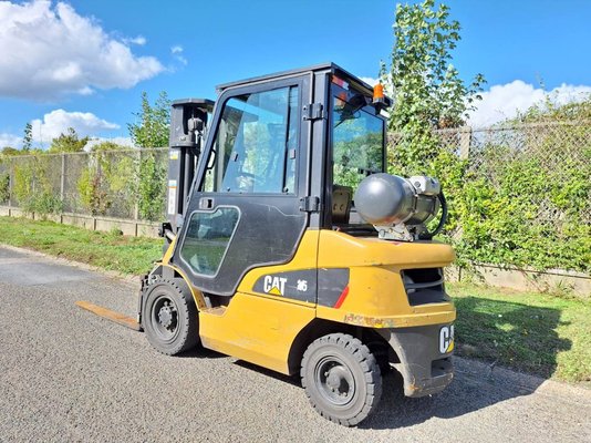 Empilhador de contrapeso 4 rodas Caterpillar GP25NTD - 1