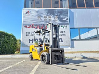 Empilhador de contrapeso 4 rodas Caterpillar GP30NTD