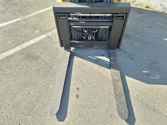 Empilhador de contrapeso 4 rodas Caterpillar GP30NTD