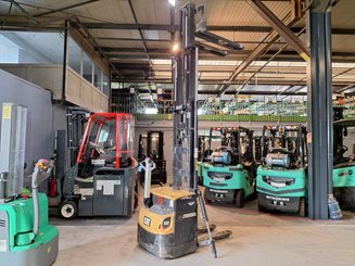 Stacker com condutor a pé Caterpillar NSP16N2 - 14