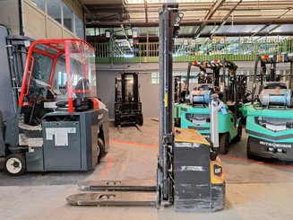 Stacker com condutor a pé Caterpillar NSP16N2 - 5