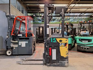 Stacker com condutor transportado Caterpillar NSR20N - 2