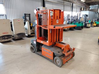 Plataforma com mastro vertical JLG TOUCAN DUO