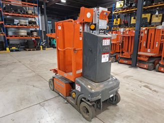 Plataforma com mastro vertical JLG TOUCAN DUO