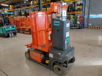 Plataforma com mastro vertical JLG TOUCAN DUO