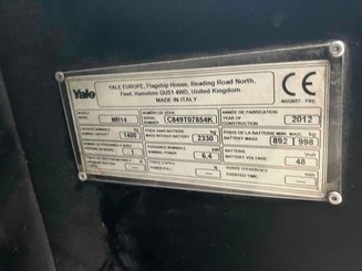 Empilhador retráctil Yale MR14 - 5
