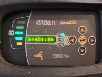 Stacker com condutor a pé Crown ESI4000-12