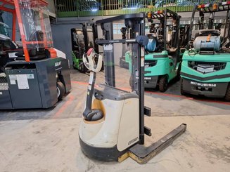 Levantador com braços circundantes Crown ST3000-1.0