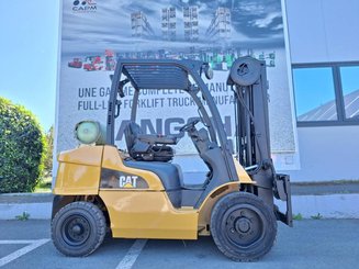 Empilhador de contrapeso 4 rodas Caterpillar GP30N
