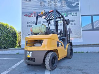 Empilhador de contrapeso 4 rodas Caterpillar GP30N