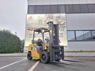 Empilhador de contrapeso 4 rodas Caterpillar GP30NT - 5
