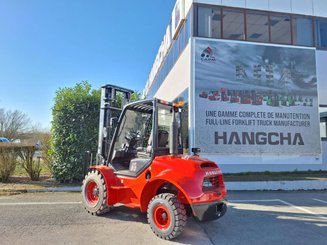 Carreta elevadora todo terreno Hangcha TT30-2