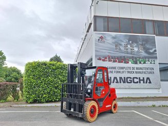 Carreta elevadora a gás Hangcha XF55G-2 (CPYD55-X2XH11BN)