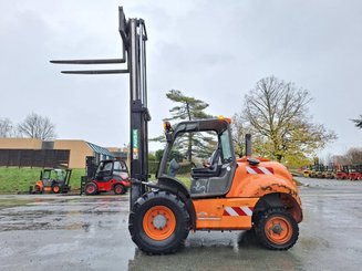 Carreta elevadora todo terreno Ausa C400H