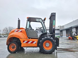 Carreta elevadora todo terreno Ausa C400H