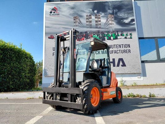 Carreta elevadora todo terreno Ausa C150H - 1